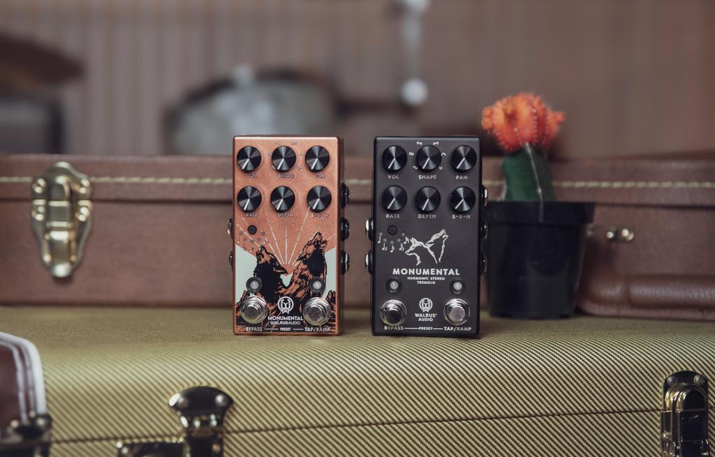 Walrus Audio Monumental Harmonic Stereo Tremolo Harmonic Stereo Tremolo BLACK WAL-MONUME