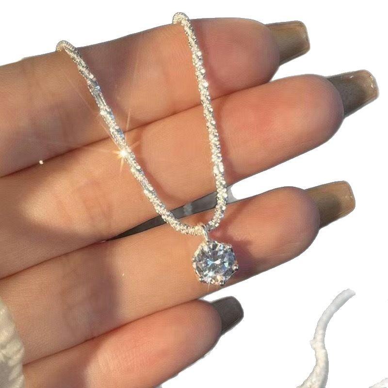 Crystal Heart Necklace Fashion Korean Wave Shiny Clavicle Chain Necklace Women Trending Party Gifts 25