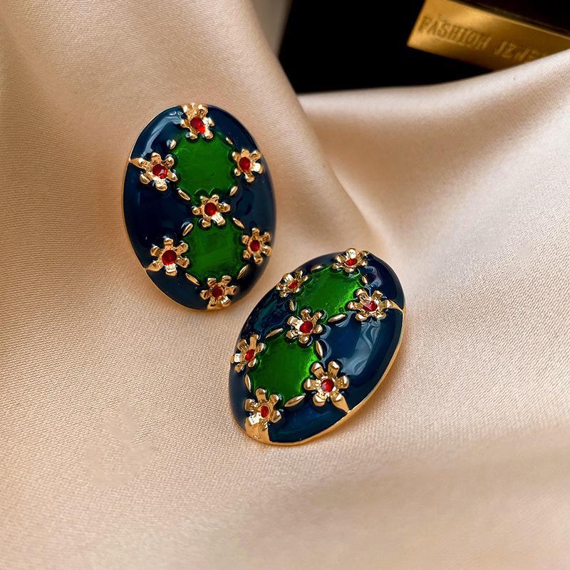 Medieval Retro Palace-Style Luxurious Round Earrings