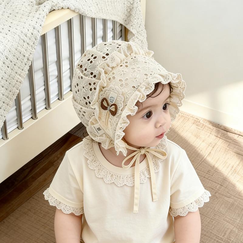 Jarní/Letní sluneční klobouk pro holčičku: Lehká čepice s krajkovým lemem a výšivkou pro batolata