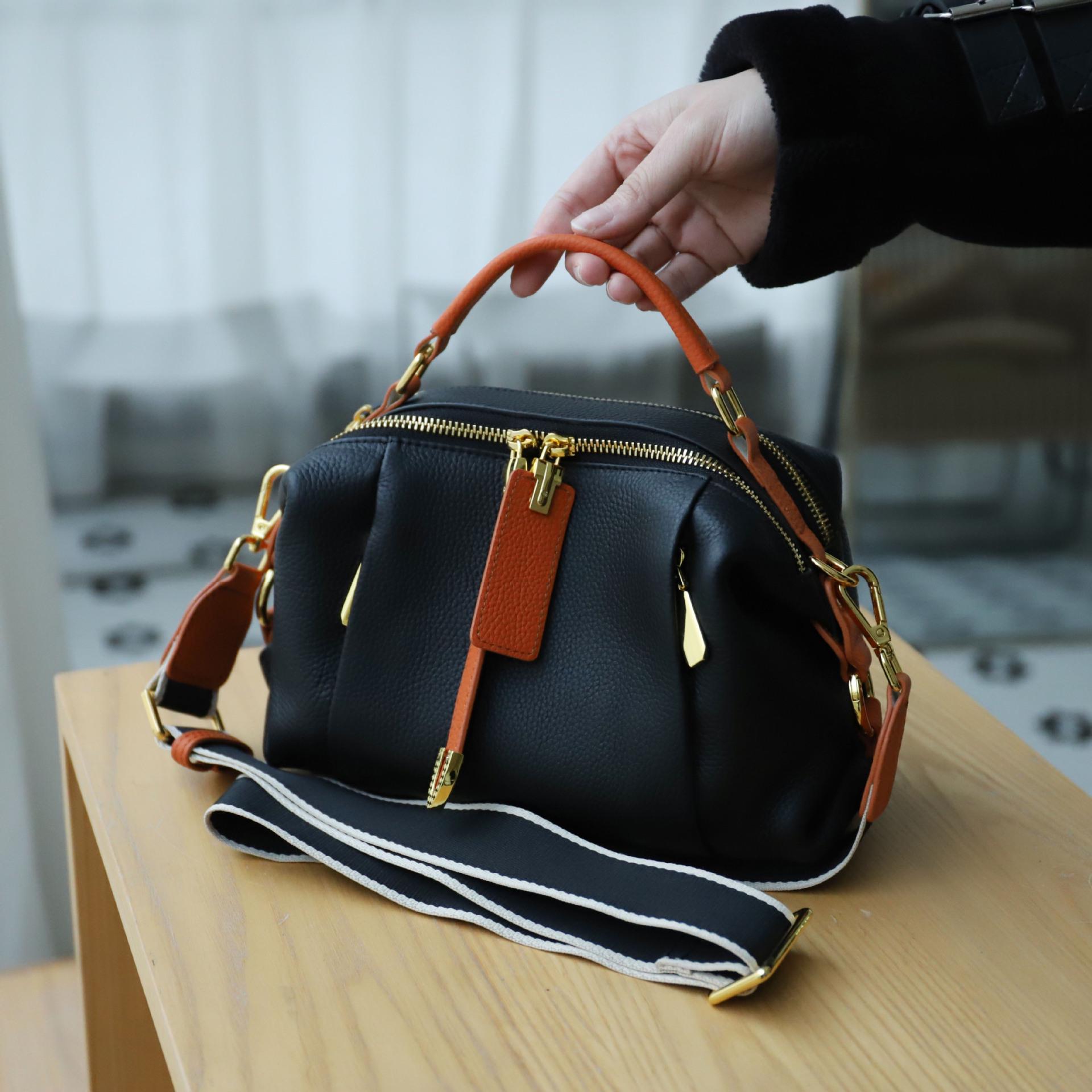 

Genuine Leather Women s Versatile Crossbody Handbag 24x14x16 CM