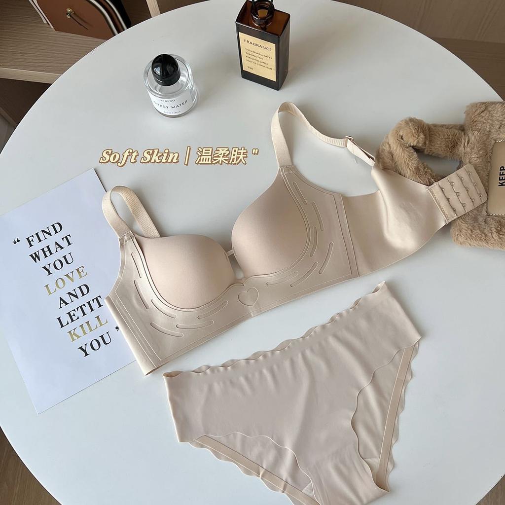 8 Hollow Soft Support Lifting Cup, No Trace and No Feeling To Gather Underwear, Upper Support To Collect Secondary Breasts, Anti-sagging Bra Set