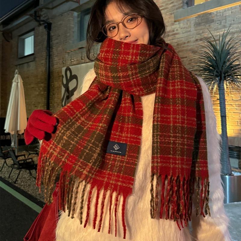 Plaid scarf women's winter new shawl versatile student warm scarf male couple