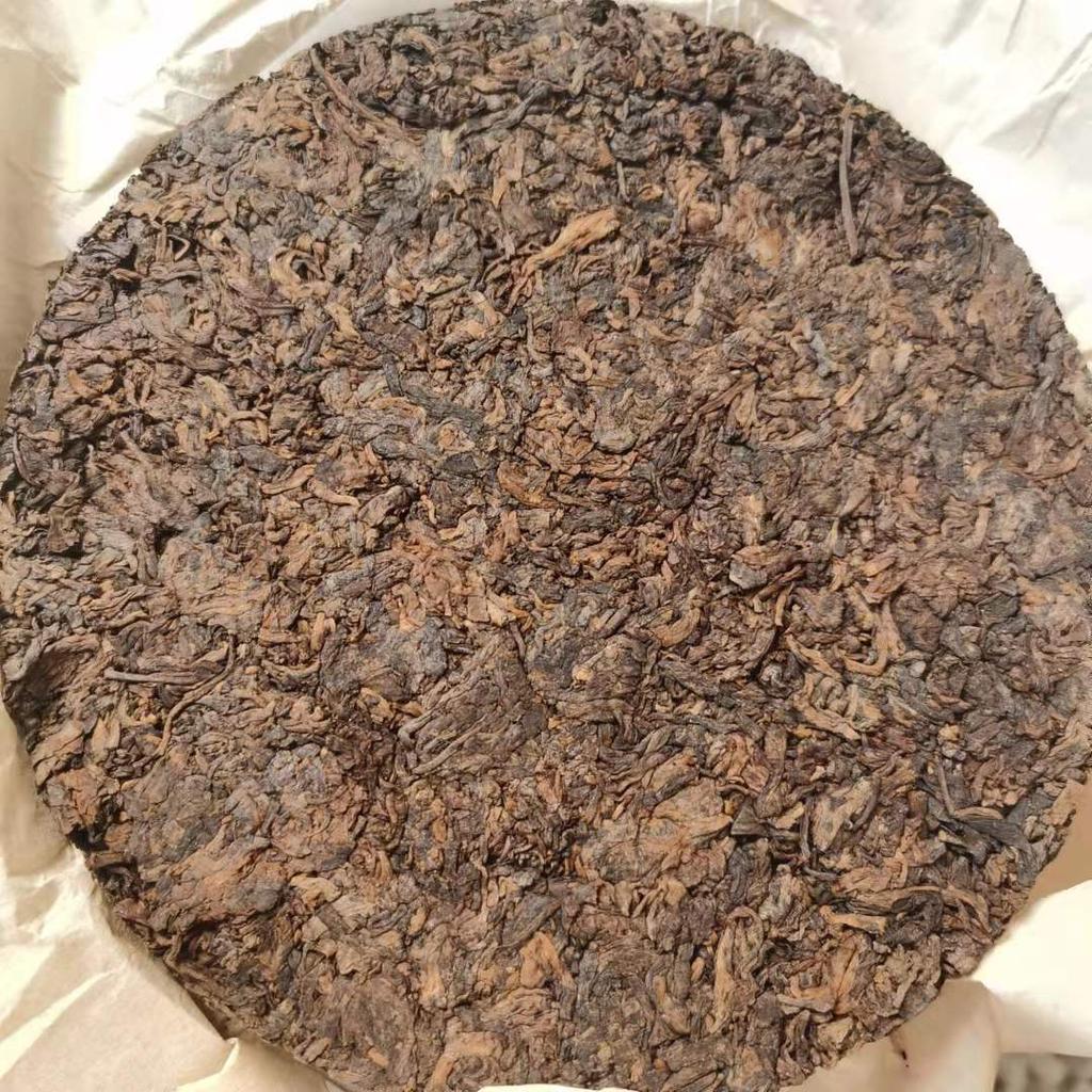 Lao Cha Tou Yongde Ancient Tree Pu-erh Tea Ripe Pu'er Puer Tea Cake 380g