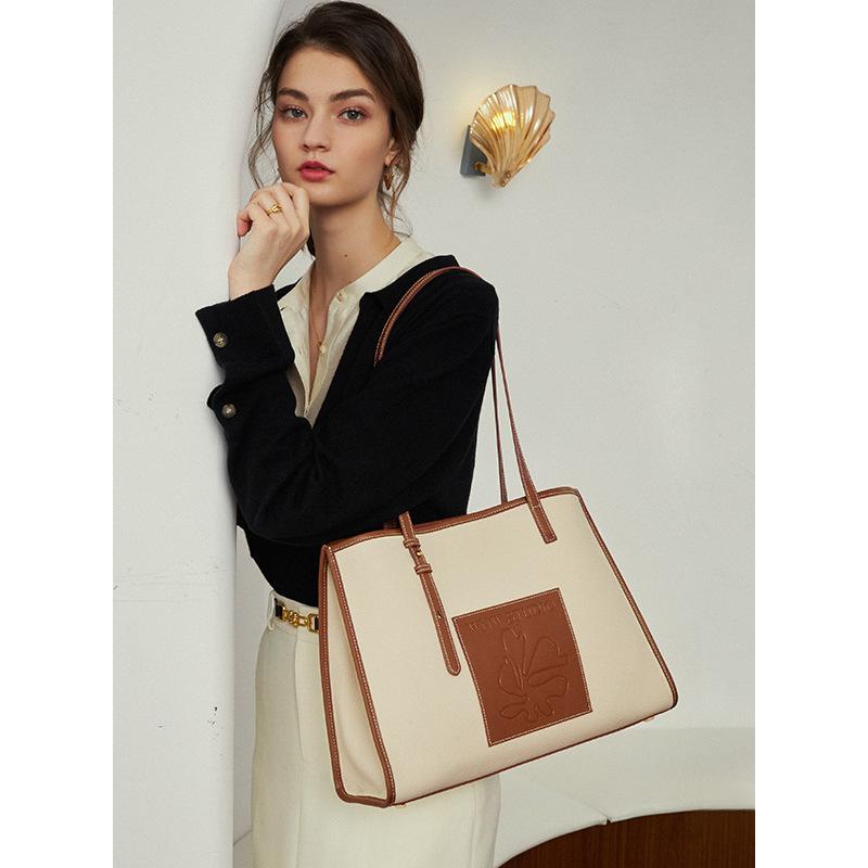 New Commuter Large Capacity Tote Women'S Bag Shoulder Bag Retro Big Bag Women'S Trendy Bag