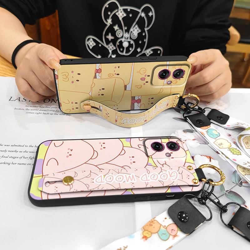 Silicone Cartoon Phone Case For MOTO G55 5G Anti-dust Phone Holder Cute Anti-knock Wrist Strap Soft Case Fashion Design