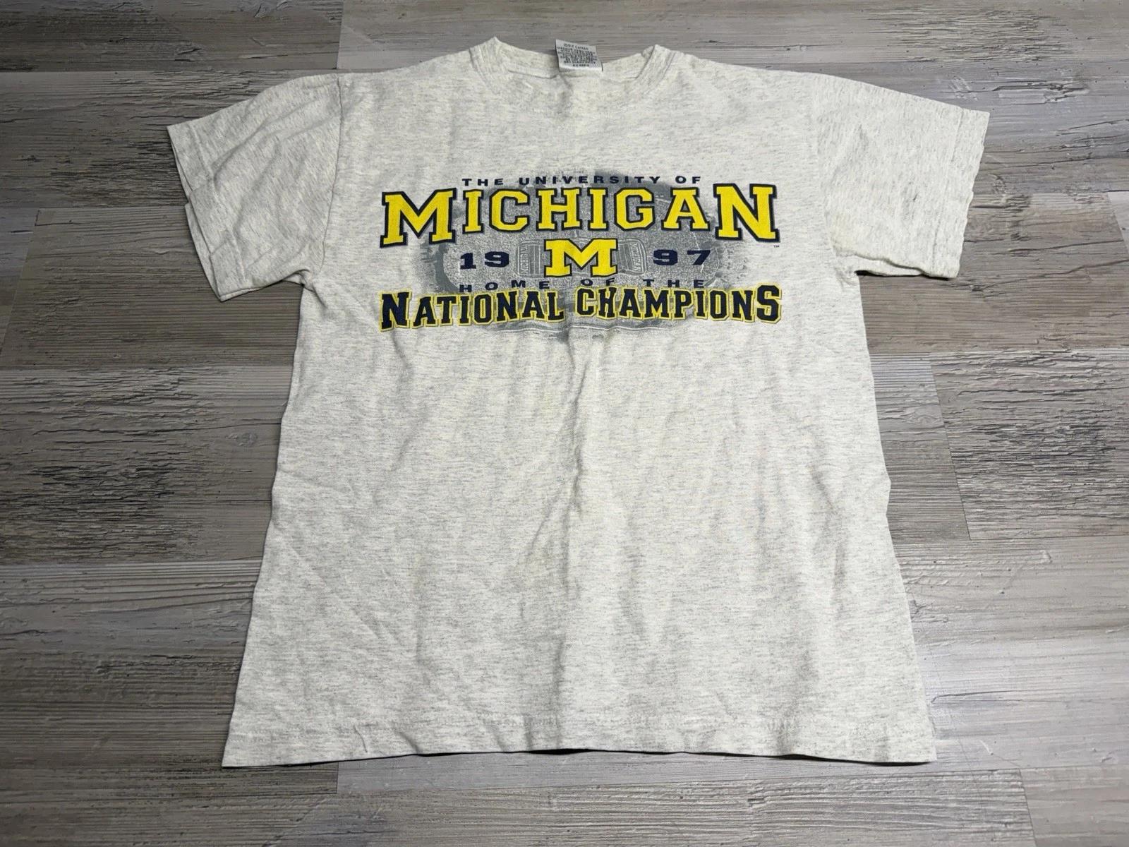 Винтажная футболка S University Of Michigan 1997 National Champions Jan Sport USA XL