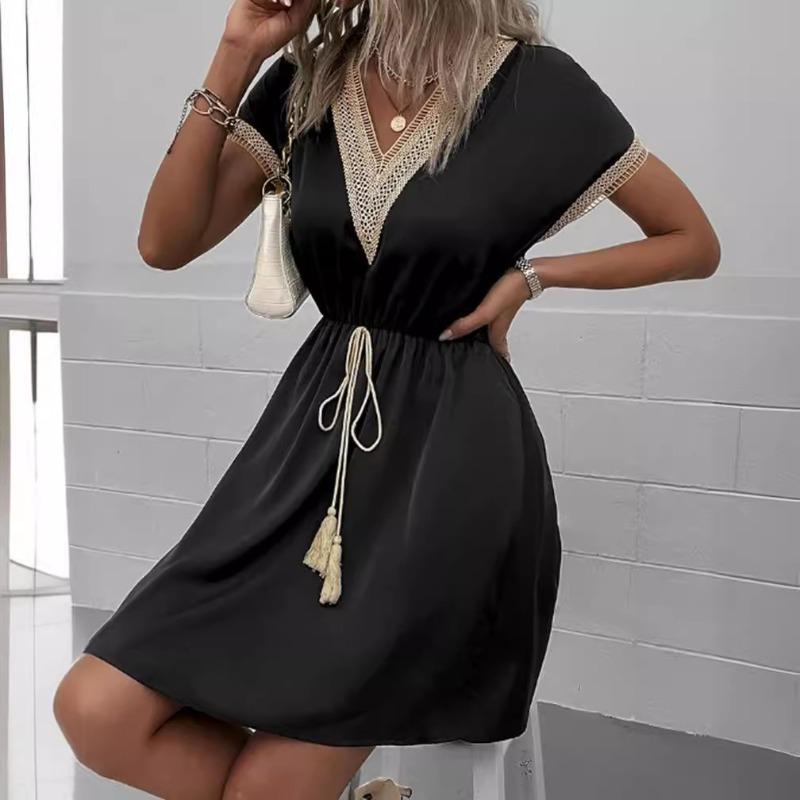 Solid Color Short Sleeved Lace V-neck Waist Cinched Dress