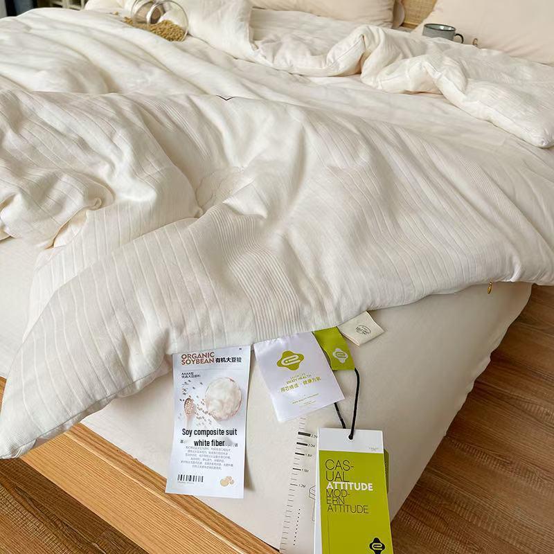 Eco-Friendly Cotton Soybean Quilt for All Seasons