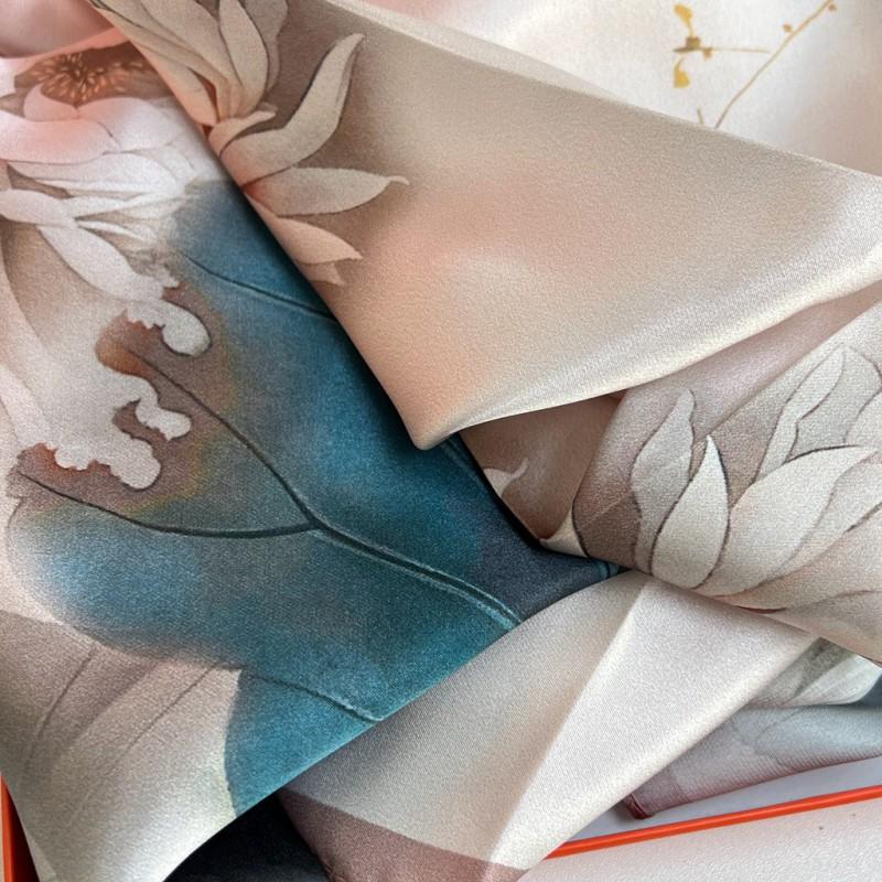 Womens Silk Scarf 90cm Square Vintage Elegant Versatile Satin Shawl