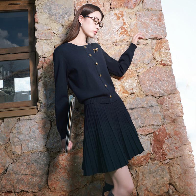 Sancai Women's Plus Size Loose Fit Round Neck Knit Pullover