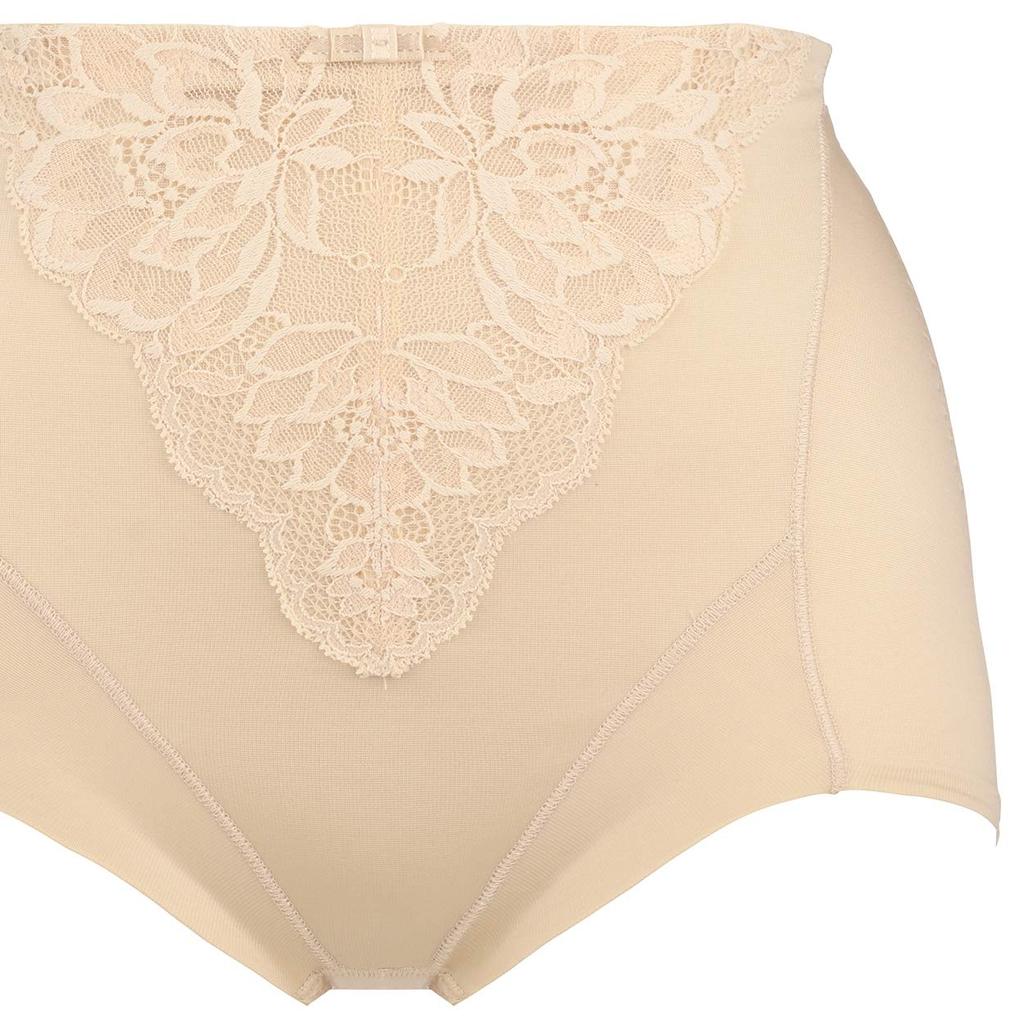 477 Short Girdle M001 64 Size [Triumph] (Beige)