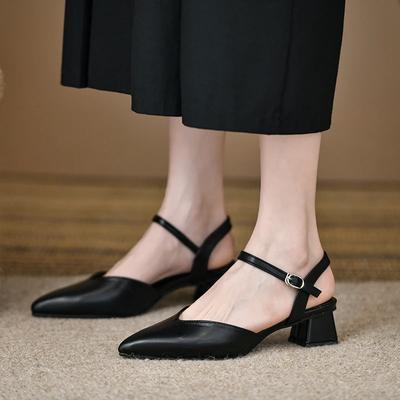 Zomermode Vrouwen 2024 Nieuwe Effen Kleur Middenhoge Hak Dames Sandalen One-line Gesp Dikke Hak Baotou Dames Sandalen