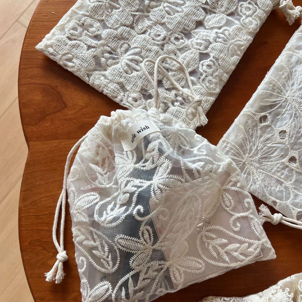 Vintage Beige Lace Embroidered Cosmetic Storage Bags Cotton Hollow Out Flower Drawstring Small Storage Bag Cloth Makeup Pouch