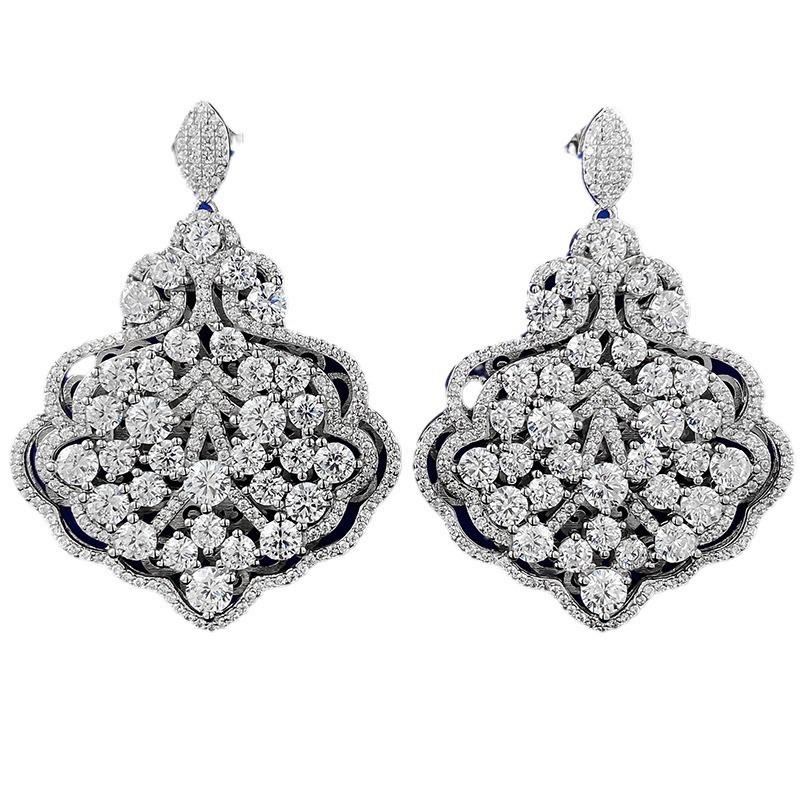 

Hui Zhiyi 925 Silver Fan-shaped Earrings with Hand-set White Diamonds 925 Silver