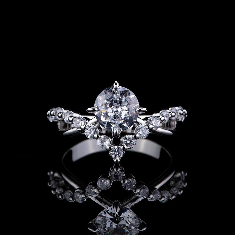 Coronation Ring For Love Four-Clawed Zircon Premium Sense Crown Proposal Engagement Ring