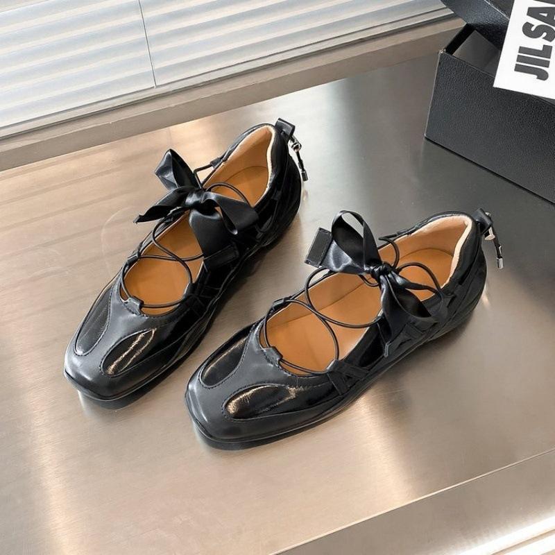 Soft sole not tired feet French shallow mouth single shoes women's 2025 spring new fashion versatile high value Mary Jane single shoes