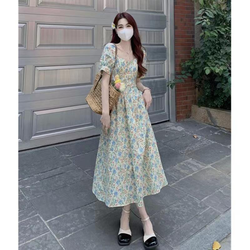 Women's French Square Neck Floral Dress Summer New Waist Thin Small Fresh A Word Coffee Break Dress