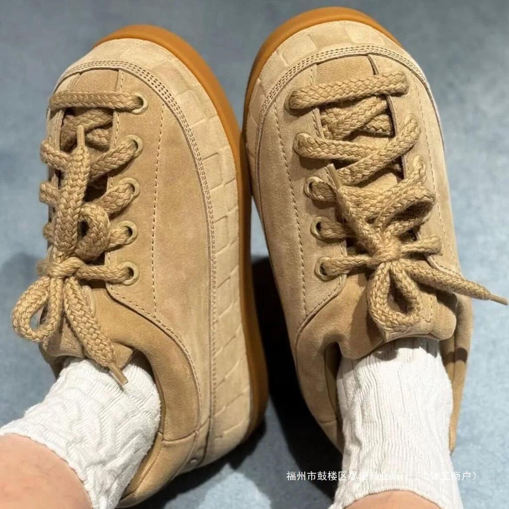 Wang Jiaer-Inspired Women's 2025 Autumn Leather Sneakers: Thick-Sole, Height-Boosting Casual Sports Shoes
