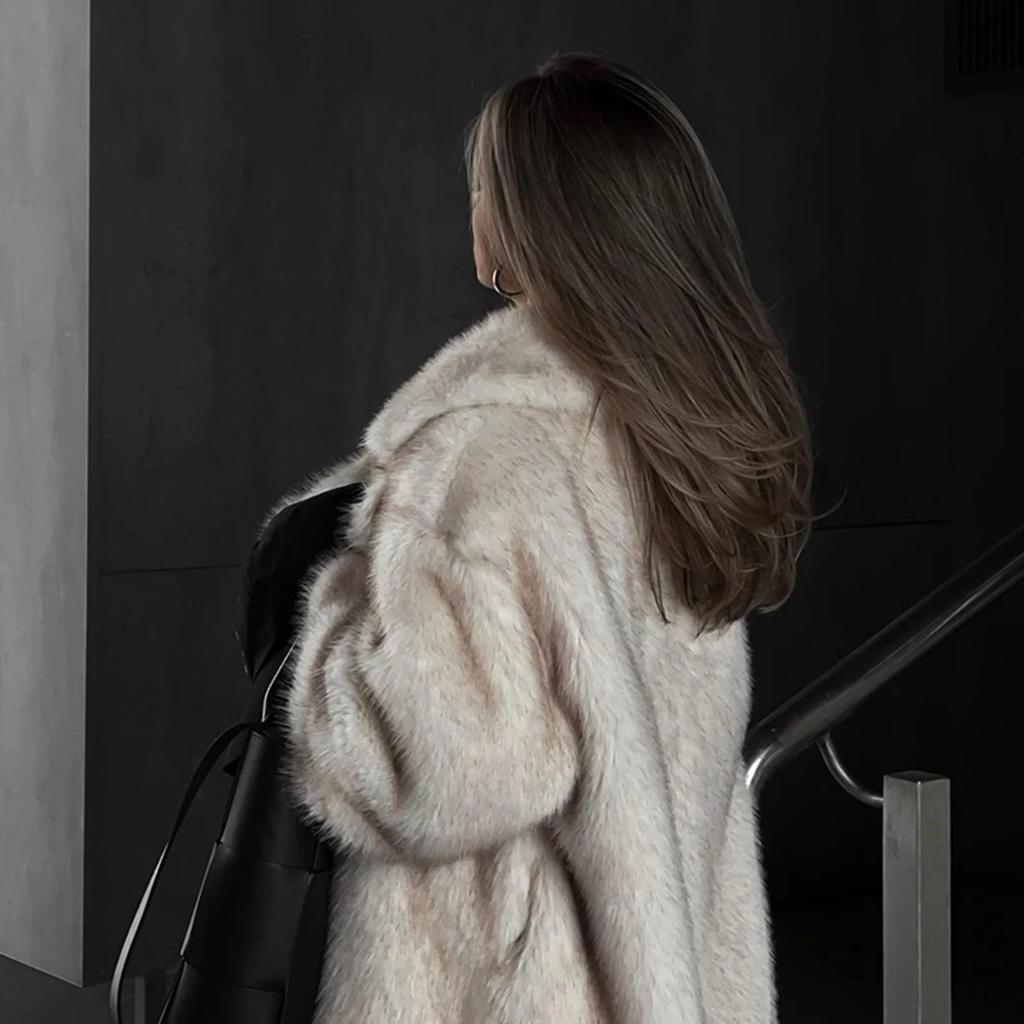 Vintage Luxury Long Faux Fox Fur Coat Women Winter Warm Fluffy Fur Jacket Female Street Furry Outerwear Overcoat