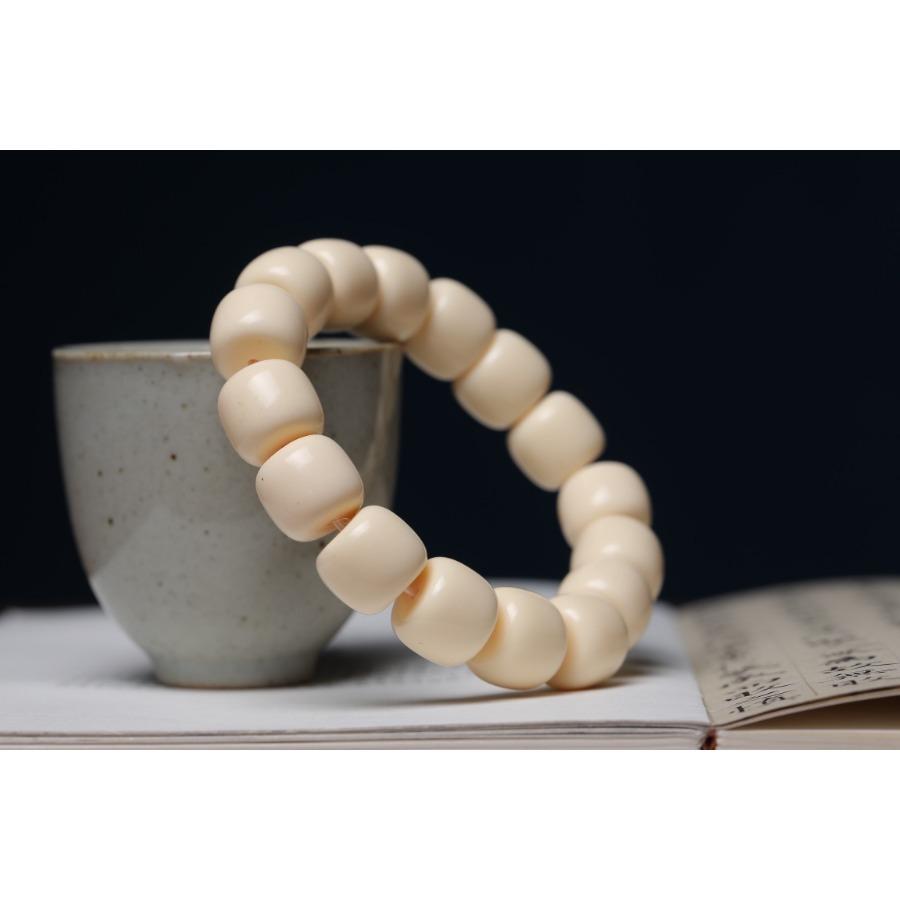 

Фрукты цвета слоновой кости, резные, золотые, 15*14 мм, бусины-бочонки, нити, семена бодхи, четки из кокосового дерева, ювелирные изделия