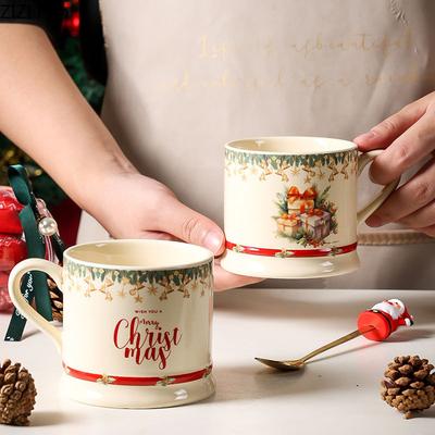 Hrnek s vánočním vzorem Porcelánový hrnek Vánoční dárky Stolní nádobí Hrnky na kávu Jídelní stůl Šálek na odpolední čaj Šálek na ovocnou šťávu