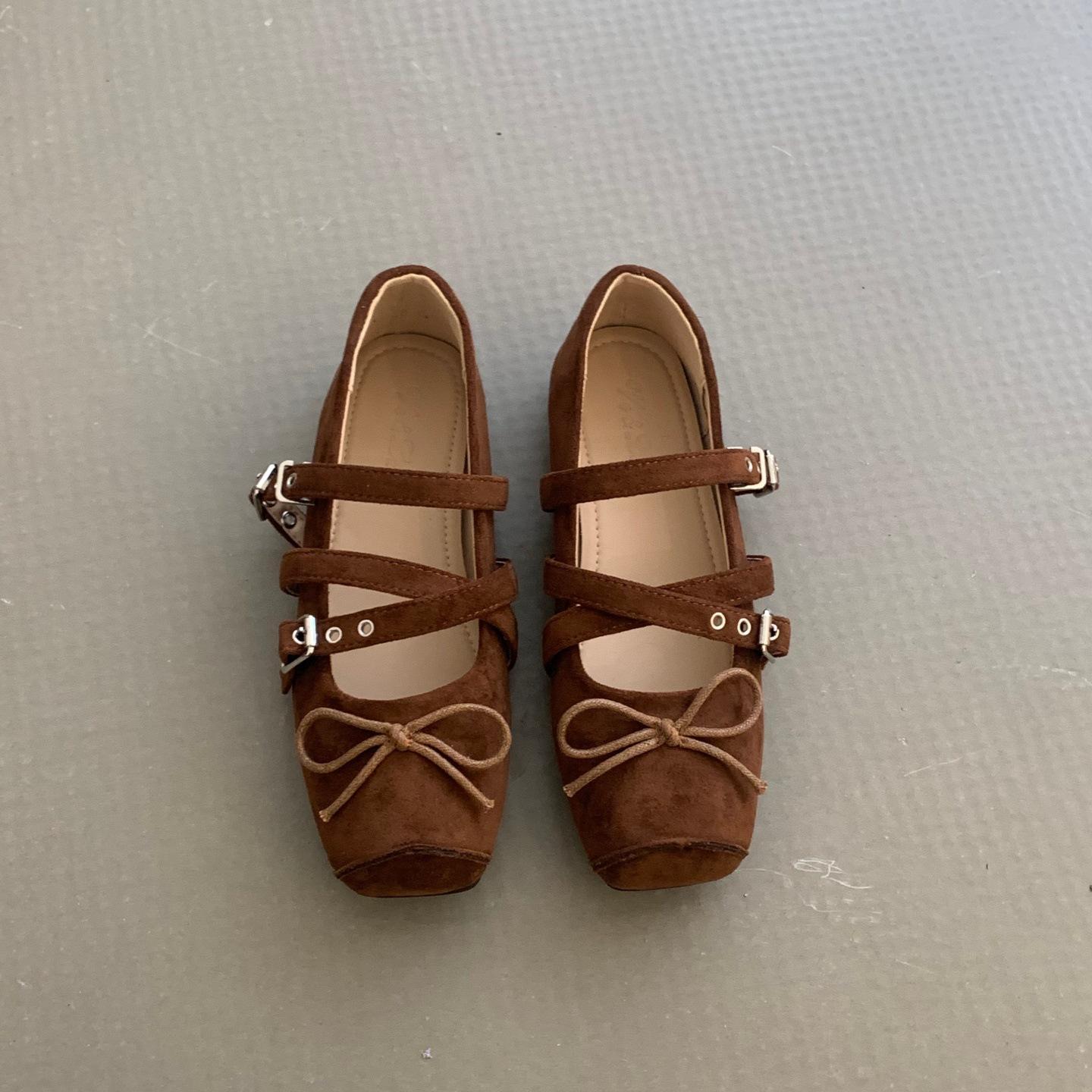 

Ретро нишевый дизайн туфли на плоской подошве с квадратным носком туфли-балетки ранняя осень новинка французские серебристые туфли Мэри Джейн женская обувь 39