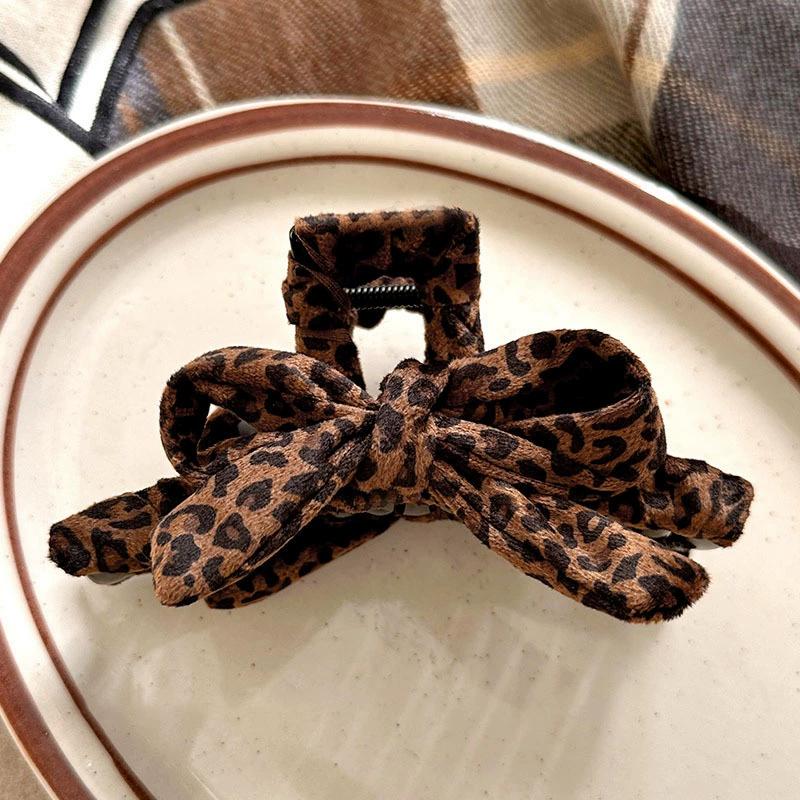 Vintage Leopard Print Bow Shark Clip Hair Clipper for Women New Edition Bangs Claws Clip High-End Winter Hair Accessories