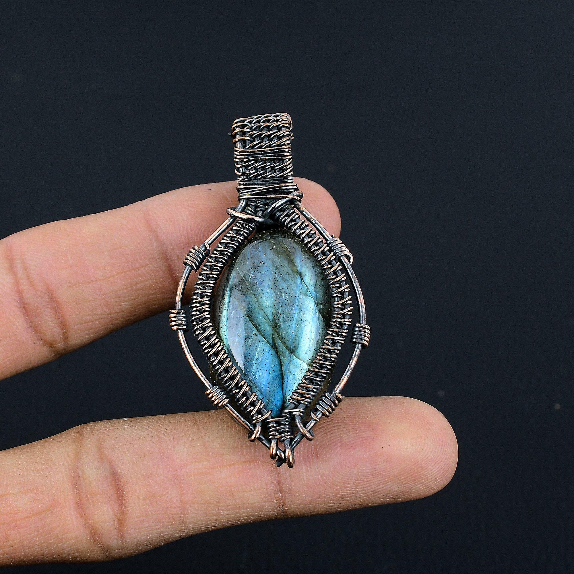 

Подвеска из лабрадорита, Подвеска ручной работы, обернутая медной проволокой 999 пробы, Антикварное украшение, Для подарка, Серебряное украшение 2.55