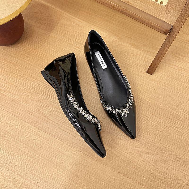 

Pointed small evening shoes 2025 spring new soft-soled rhinestones with skirts patent leather heightening flat-soled single shoes women 40