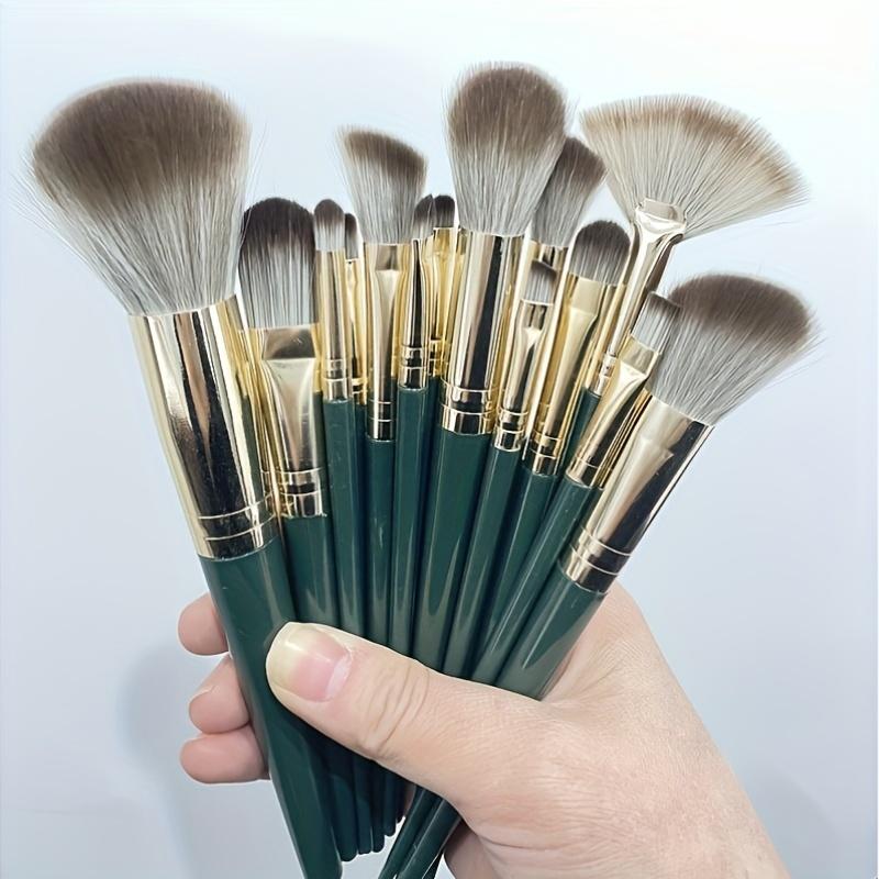 14pcs Luxury Makeup Brush Set - Ultra-Soft & Hypoallergenic for Flawless Foundation, Blush, Eyeshadow. Includes Kabuki, Blending Brushes & a Case