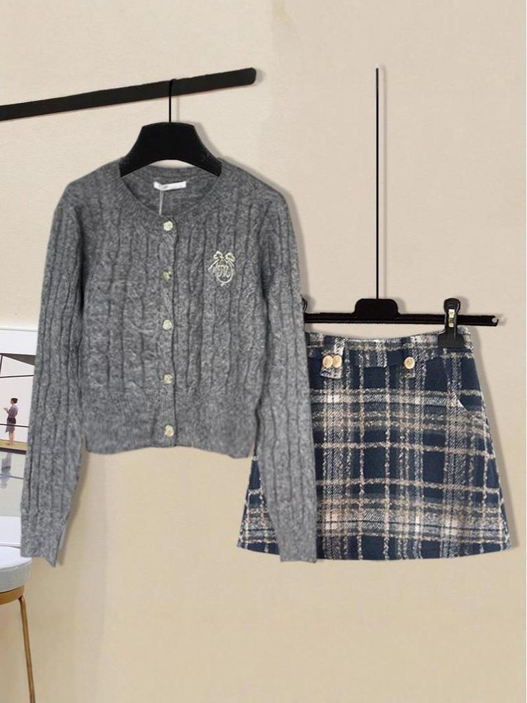 Jupe Midi A-Line à Carreaux - Taille Haute, Coupe Slim, Style Élégant pour le Nouvel An pour Automne/Hiver