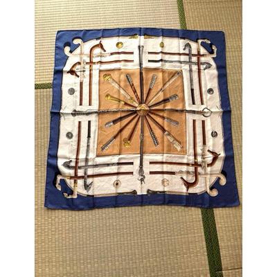 Used Silk Scarf Carre 90