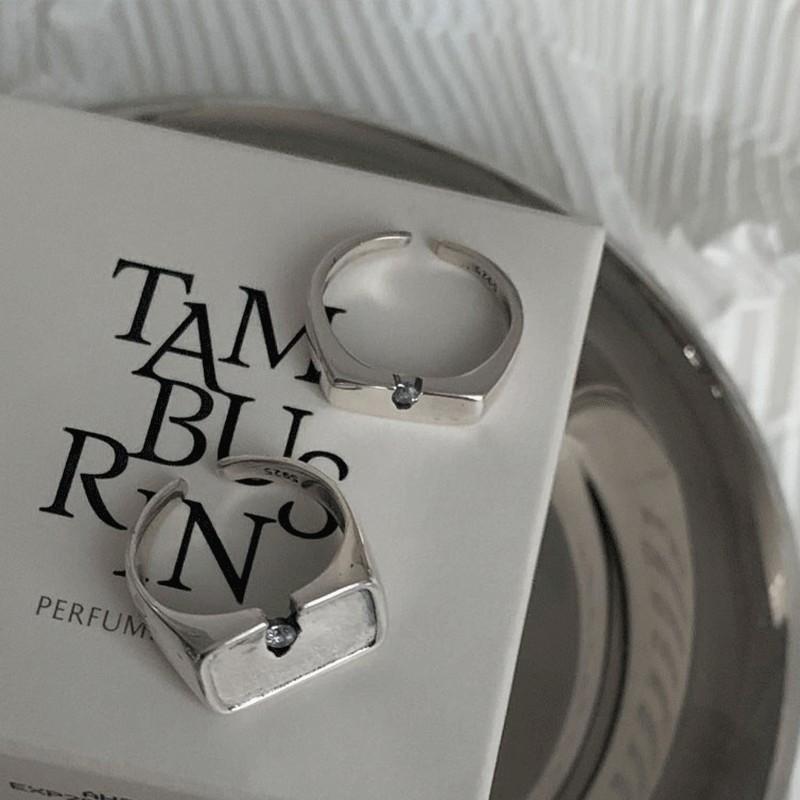 Stylish Adjustable S925 Silver Couple Rings Featuring Retro Broken Accents Zircon