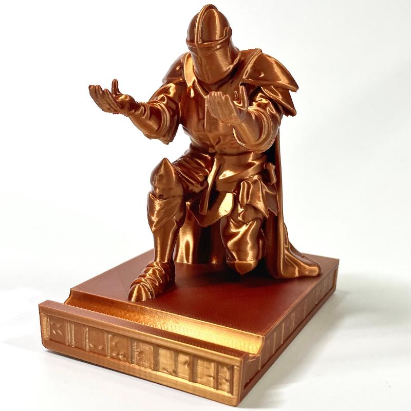 1Pcs Desk Accessories Armored Retro Soldier Pen Holder Warrior Pencil Stand Knight Desk Small Statue Ornaments