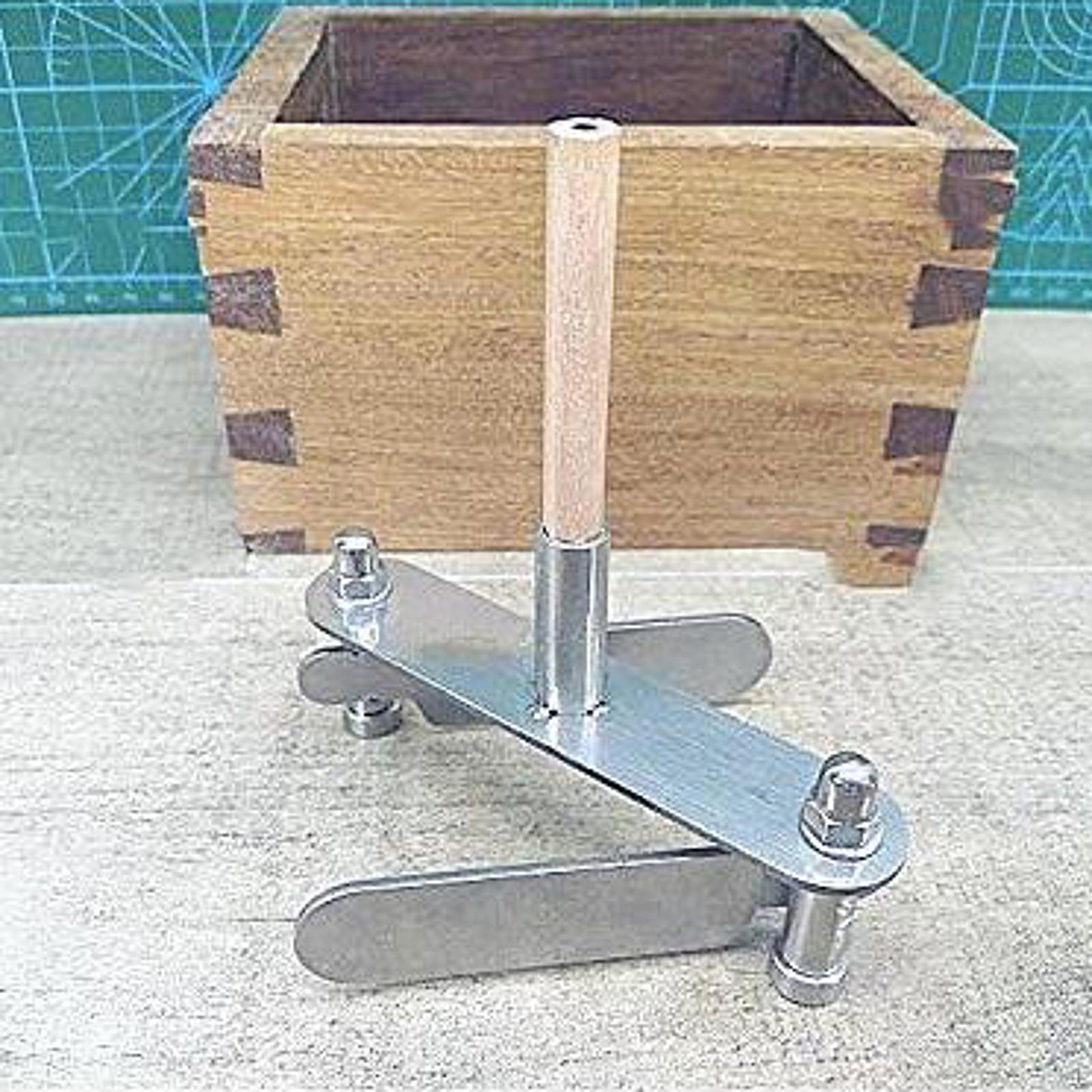 

Center Line Scriber Professional for Woodworking,Portable,Easy to Use,Scribing Gauge,Centerline Tool 100MM