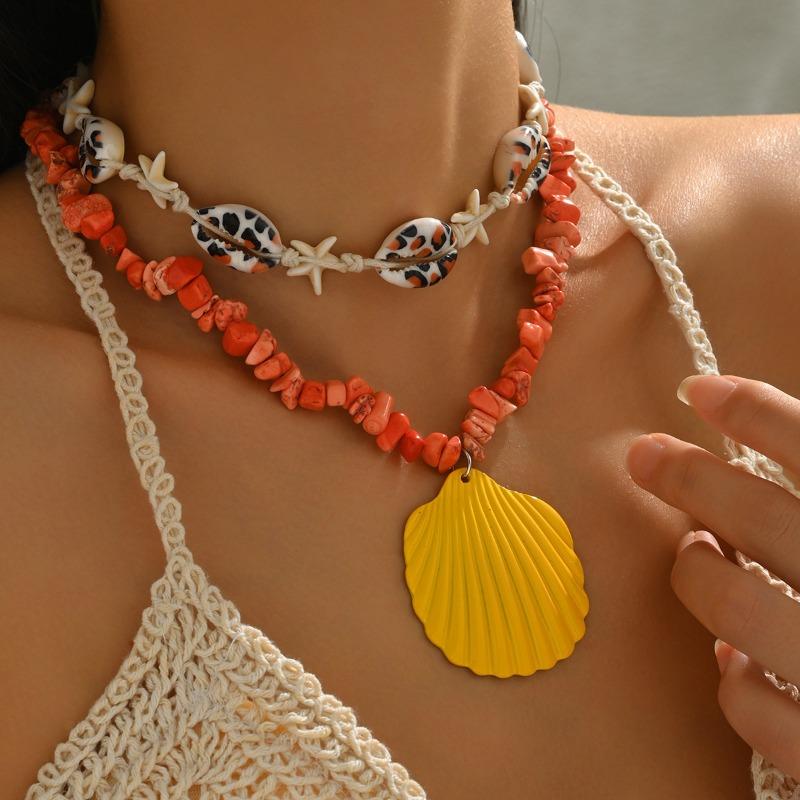 Seaside Necklace, Ocean Wind Exaggerated Shell Pendant, Light Luxury Niche Dyed Gravel Jewelry Women