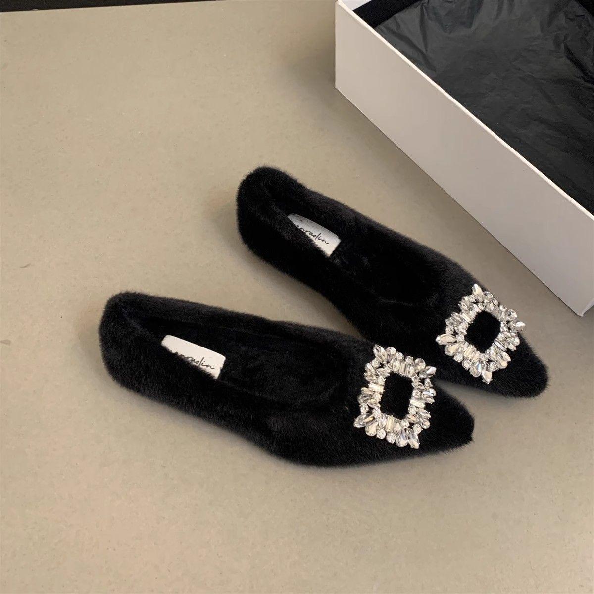 Women s Furry Flat Shoes - Versatile Autumn  & Winter Style with Plush Velvet, Unisex One-Step Bean Shoes. 40