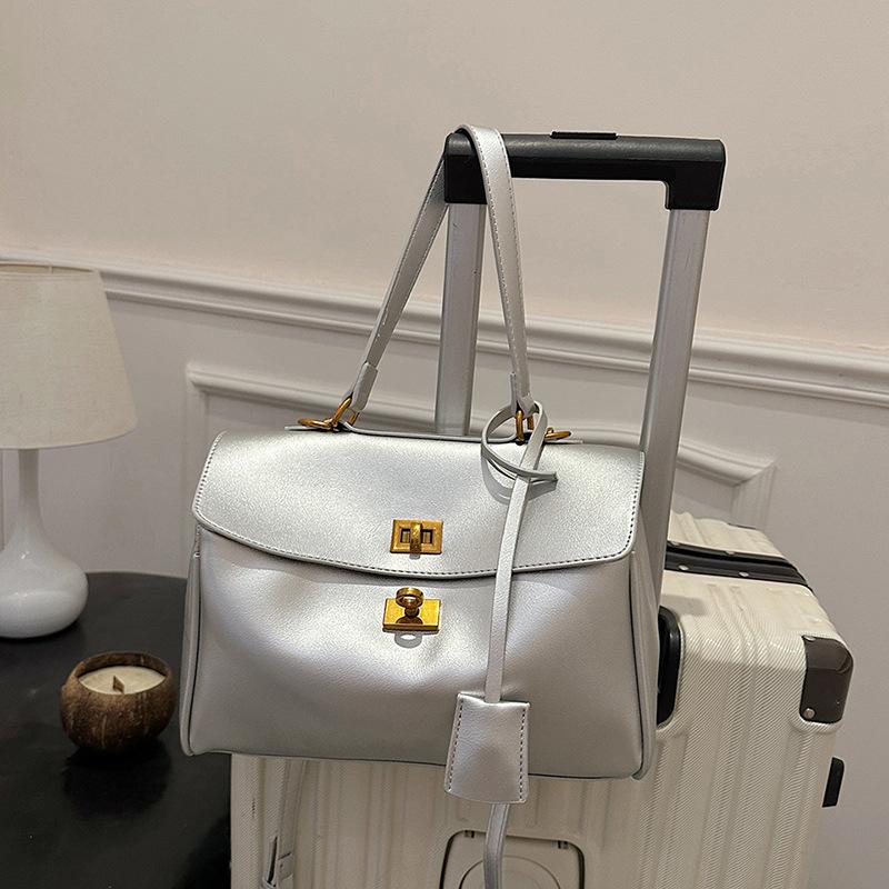 Tote Bag Women's Large Capacity Temperament Underarm Shoulder Bag Commuter Messenger Bag