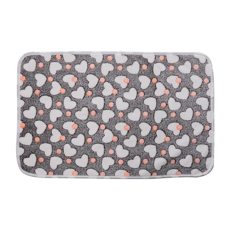 Cozy Coral Fleece Pet Blanket for Dogs and Cats - Warm Autumn & Winter Nest Mat