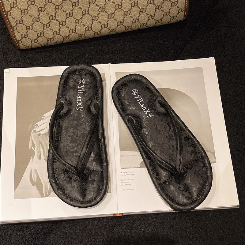 

Вышитые шлепанцы на плоской подошве, женская летняя обувь, новинка, нишевые, высококлассные, с перемычкой между пальцами, пляжные, крутые шлепанцы 40 чёрный