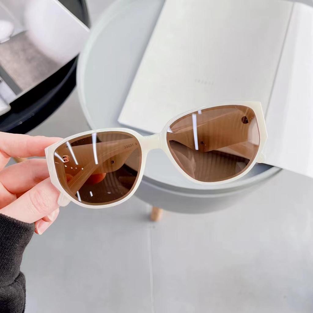 Cat Eye Shape Sunglasses Woman High Quality Material Sunglass For Woman Hiking Mountaineering Sun Glass For Men