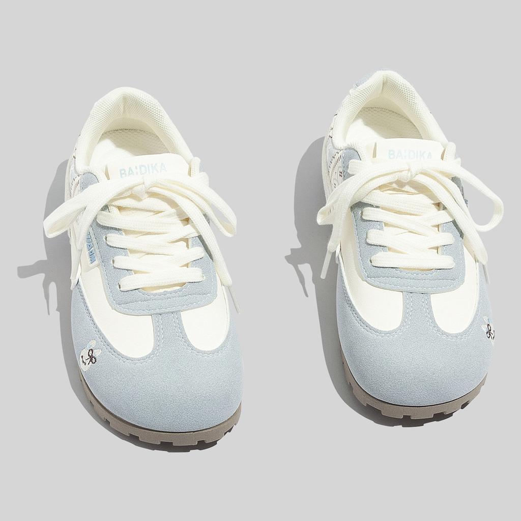 Spring new flat-bottomed cute niche moral training shoes sports student leisure