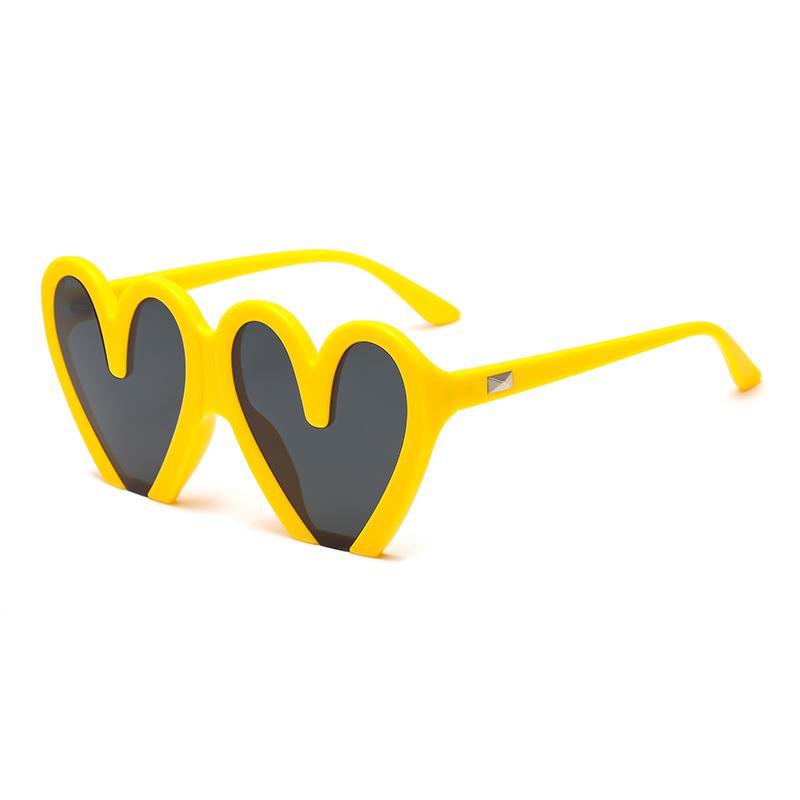 Fashion love sunglasses women's large frame half heart street sunglasses women's wedding sunglasses s