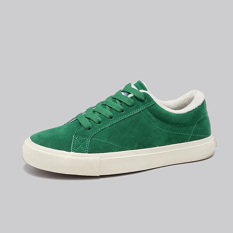 2024 Winter Shoes Men Flat Warm Plush Steet Style Mens Casual Shoes Cotton Male Footwear Black Green Red Shoes D046