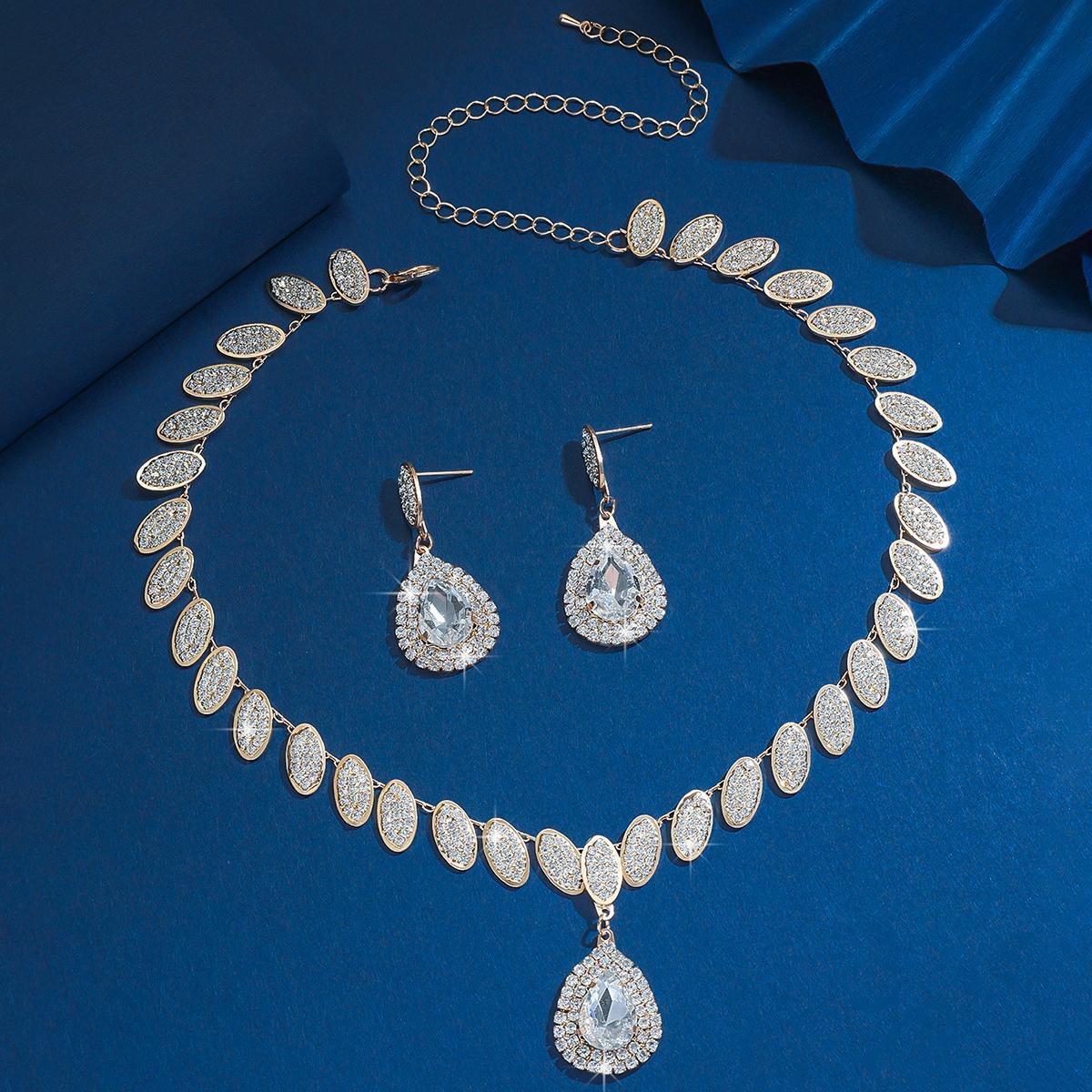 

3PC Women s Fashion Copper Inlaid Claw Chain Starlight Water Drop Necklace Earring Set Suitable for Wedding, Party, Festival Gif