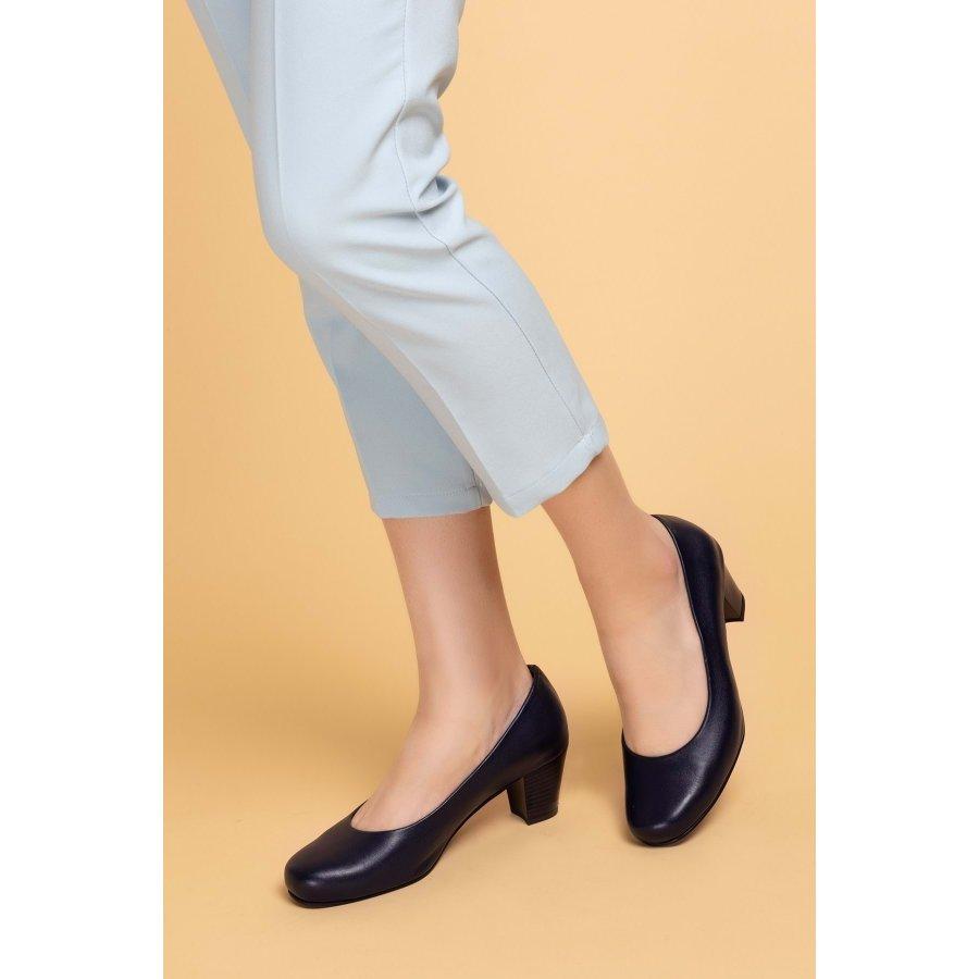 Women's Genuine Leather Block Heel Classic Shoes