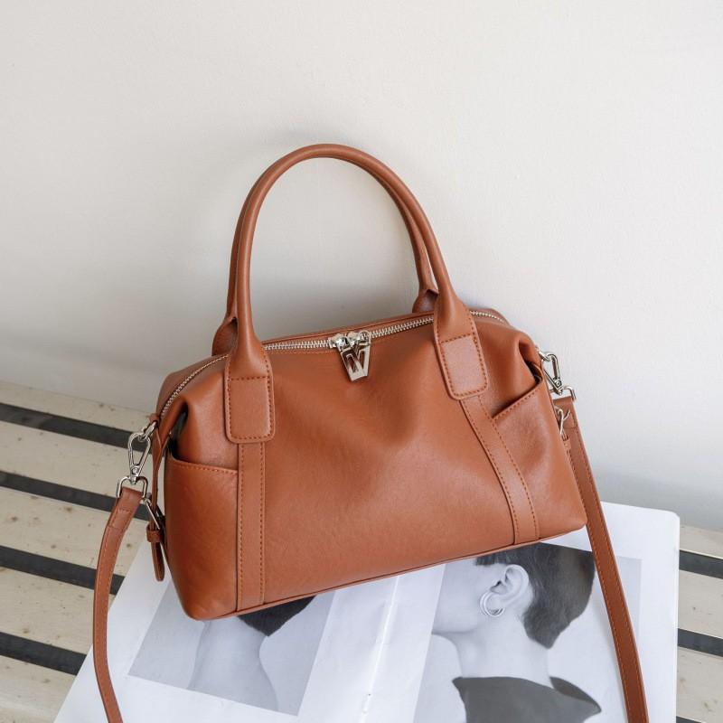 High-quality Temperament Boston Handbag 2026 Fashionable Trendy Pillow Bag Large Capacity Commuting Tote 30cm