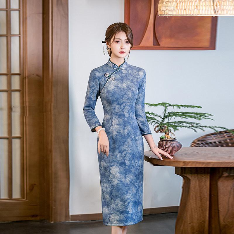 Blue National Style New Chinese Suzhou Long-sleeved Autumn Improved Cheongsam 1011 New Women's High-end Spring and Autumn Mother Outfit
