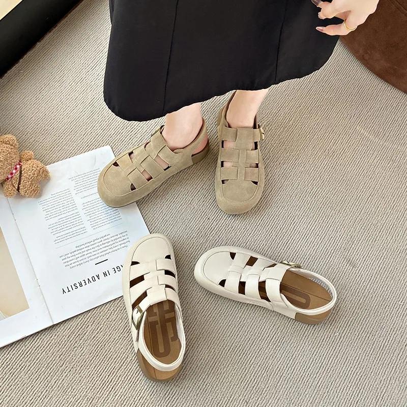 2025 Summer Ladies Fashion retro matte PU hollow closed Toe sandals Soft sole sports sandals buckle cross Platform beach